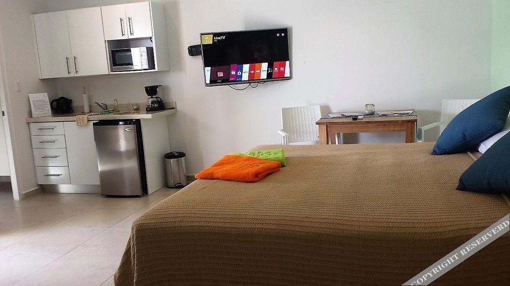 Aruba'S Bakval Suites Esterno foto