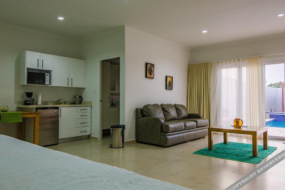 Aruba'S Bakval Suites Esterno foto