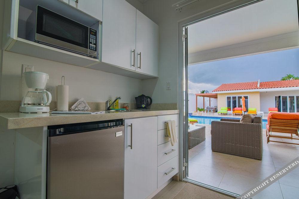 Aruba'S Bakval Suites Esterno foto