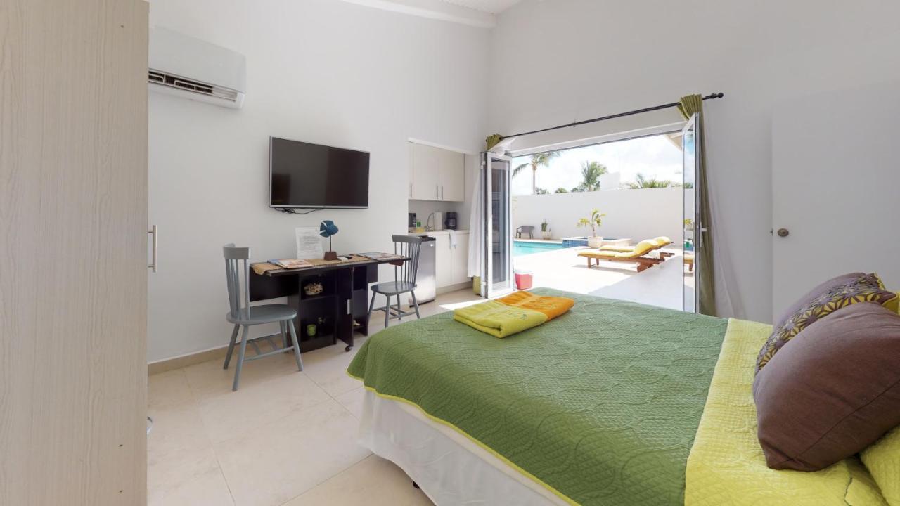 Aruba'S Bakval Suites Esterno foto